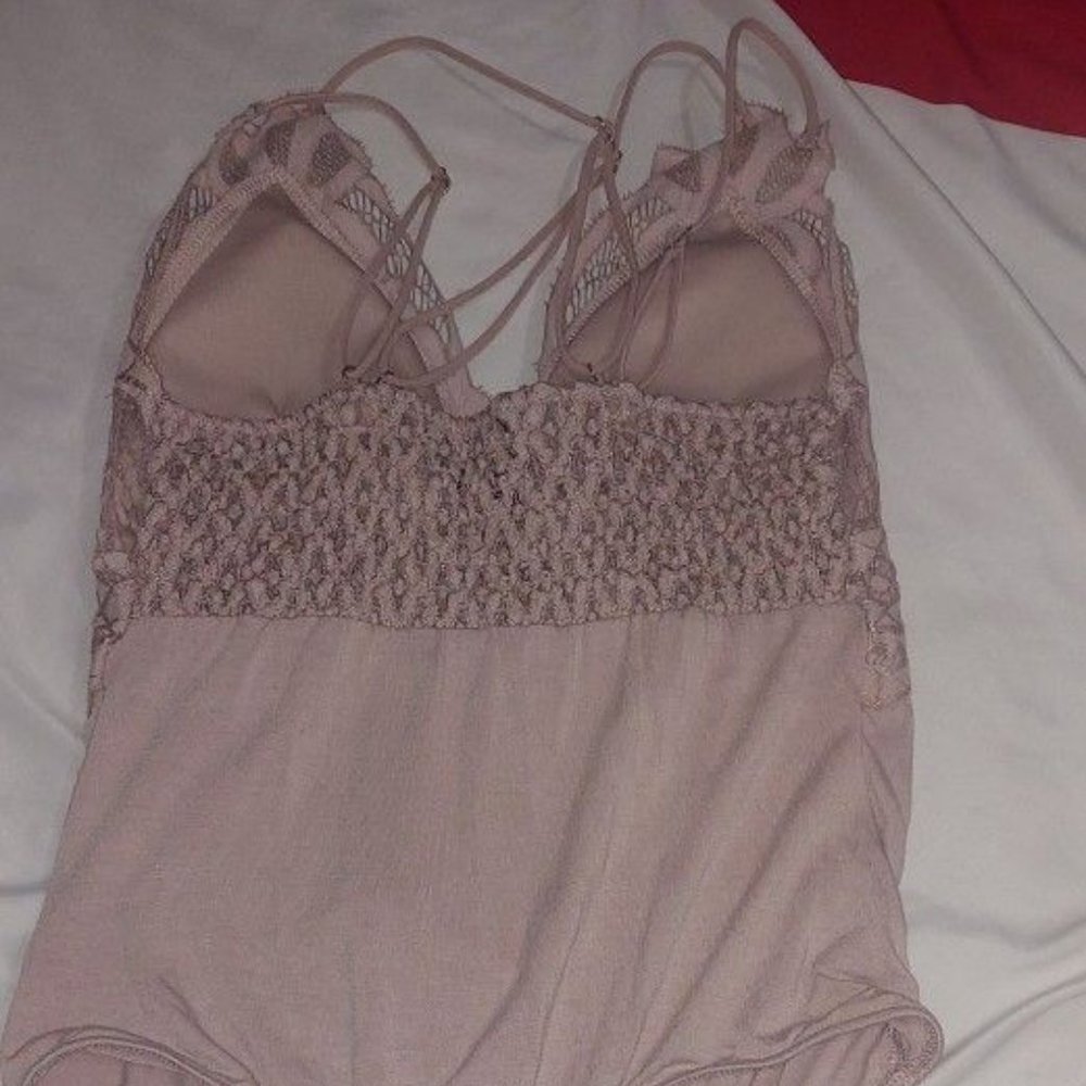 RUE 21 SPAGUETTI STRAP TOP BLOUSE LACE SMALL GUC BODYSUIT - Picture 4 of 12